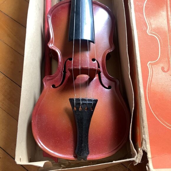 1930’s Tin Toy Violin - Picture 7 of 12